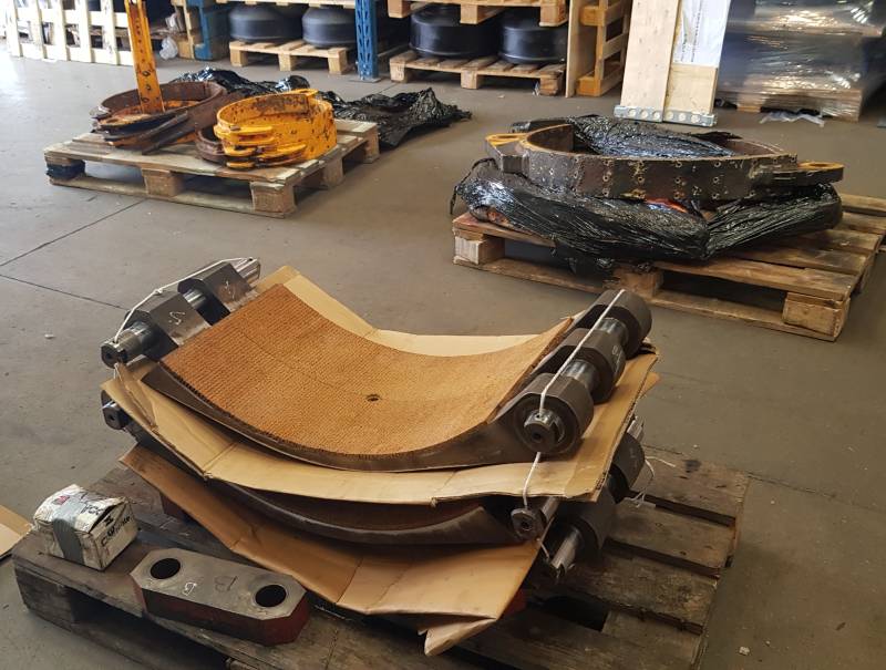 Supports de frein à bande