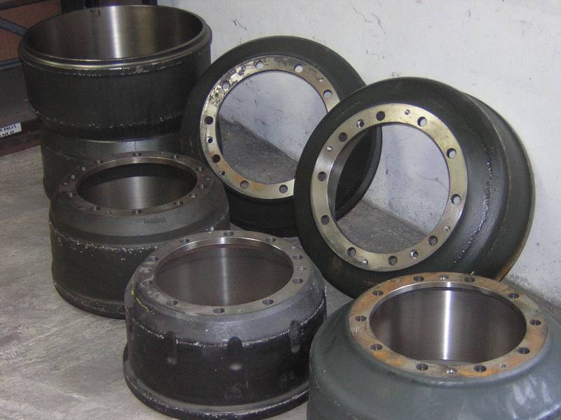 Tambours de frein de grues